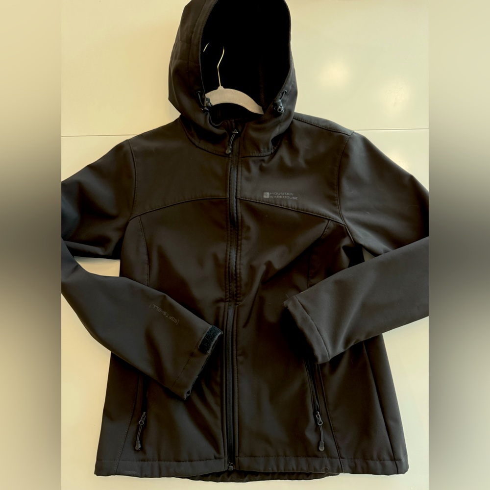 Almost new Windproof Water Resistant Mountain Warehouse Softshell Jacket